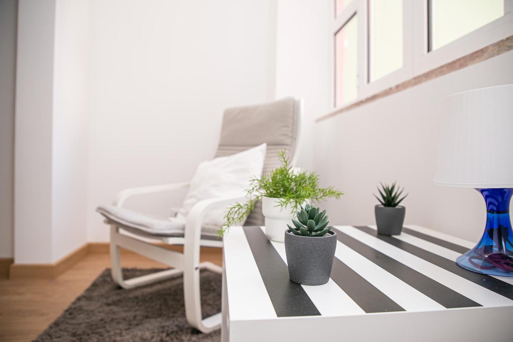 Hostal Luxury And Suites, Ideal For Tourists Lisboa